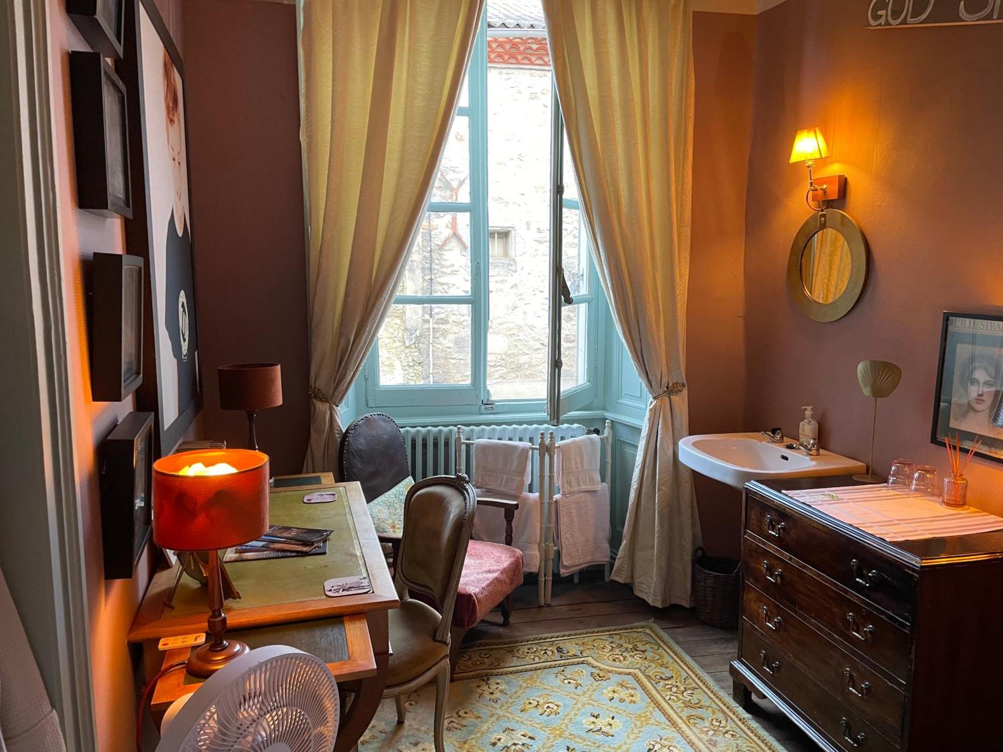 Art-Maison Le Dorat Экстерьер фото